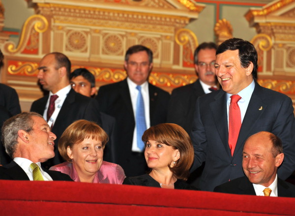 maria basescu bush merkel barroso aprilie 2008 summit-ul NATO