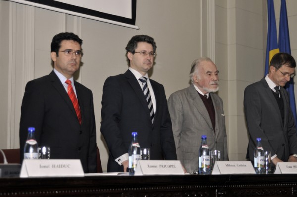 Remus Pricopie, Mihnea Costoiu, Dan Berindei si Ioan Aurel Pop (foto: Florin Eşanu / Epoch Times).