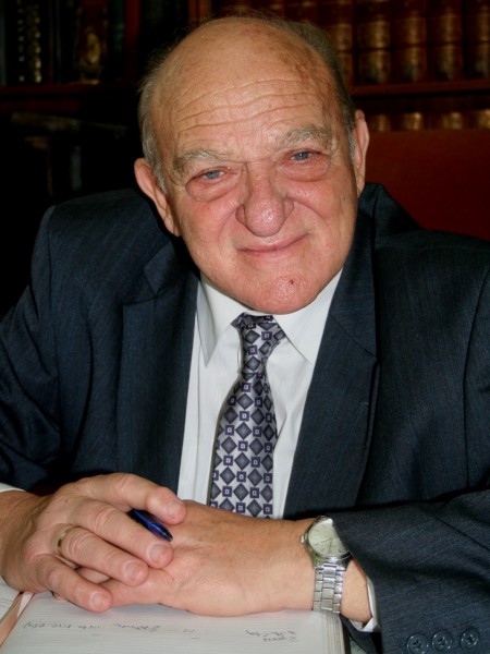 deputatul Aurel Vainer, liderul Federației Comunităților Evreiești din România
