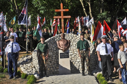 Una dintre statuile lui Miklos Horthy, dezvelite recent în Ungaria