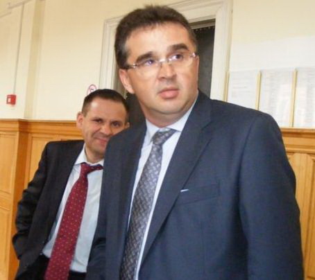 Baronul Oprişan, Secondat de cel mai scump avocat care te bagă în puşcărie fără să clipeşti! (foto: Adevărul)
