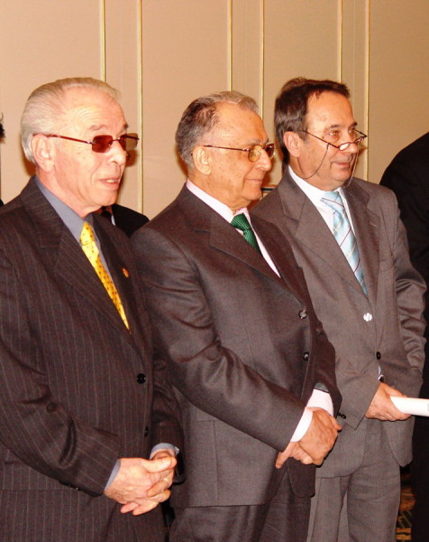 Valer Dorneanu (dreapta) - (foto.zp.ro)